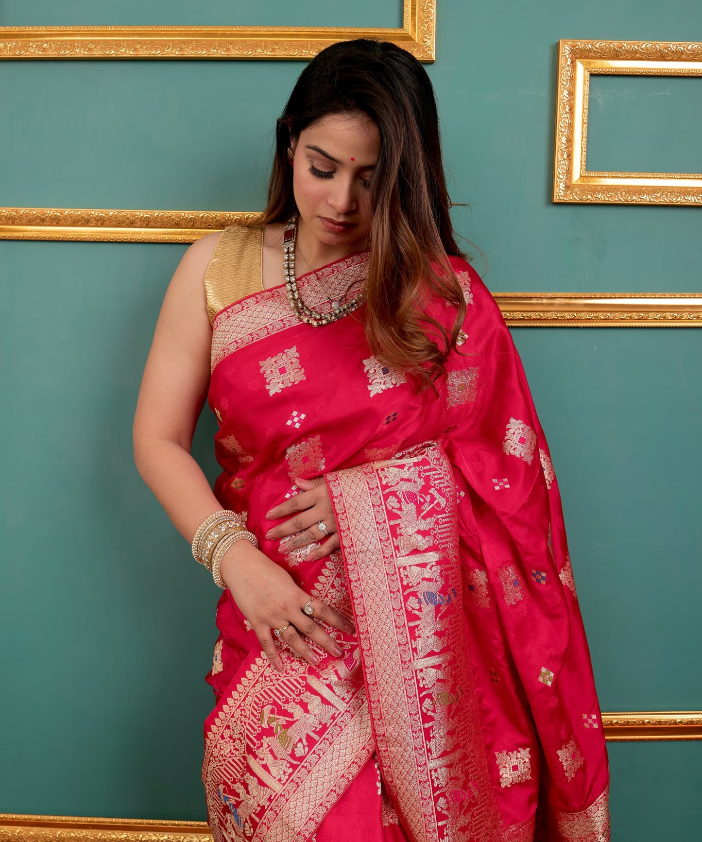 Fuchsia Pink Banarasi Art Silk Saree with Golden Zari Weaving