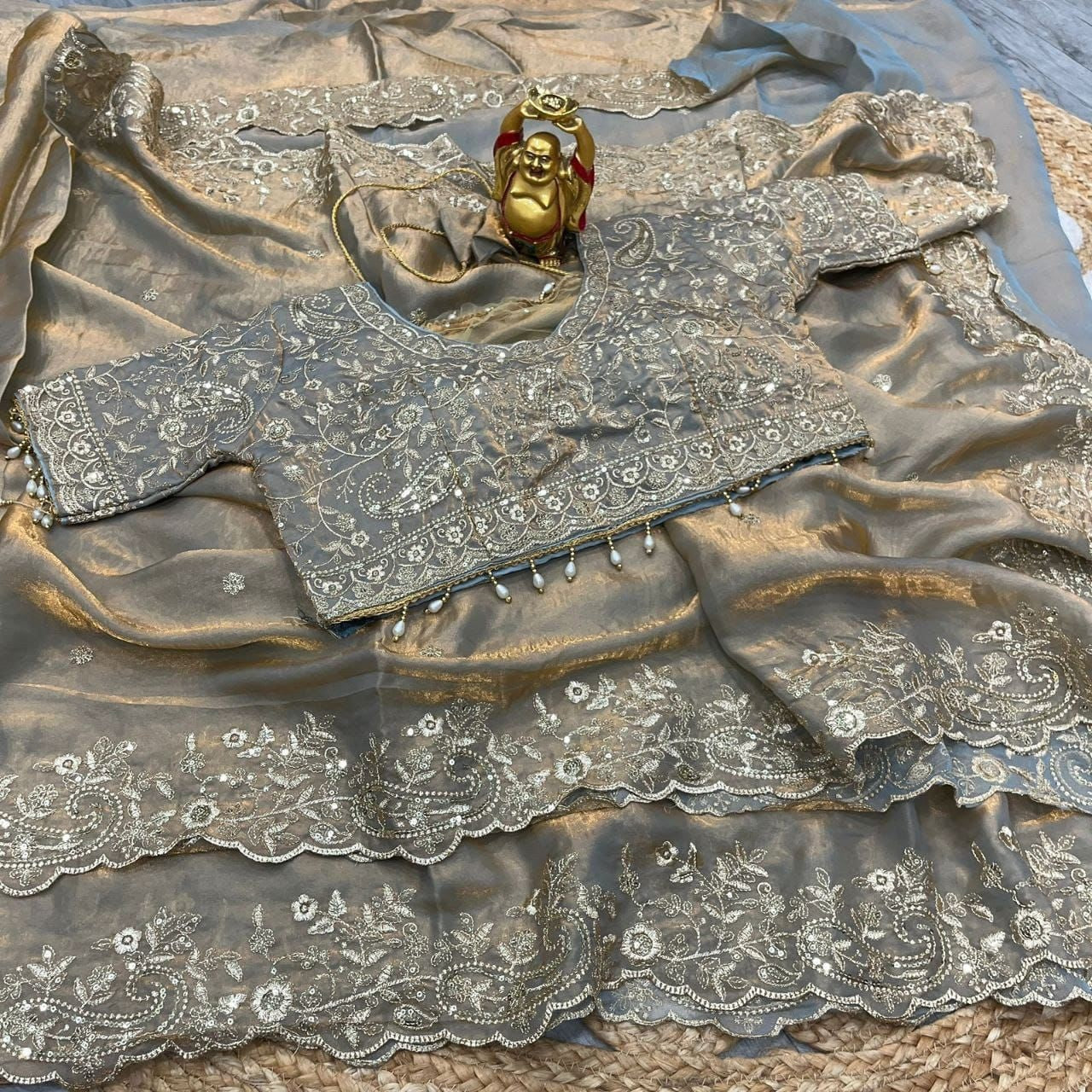 Aamori Space Silk Saree