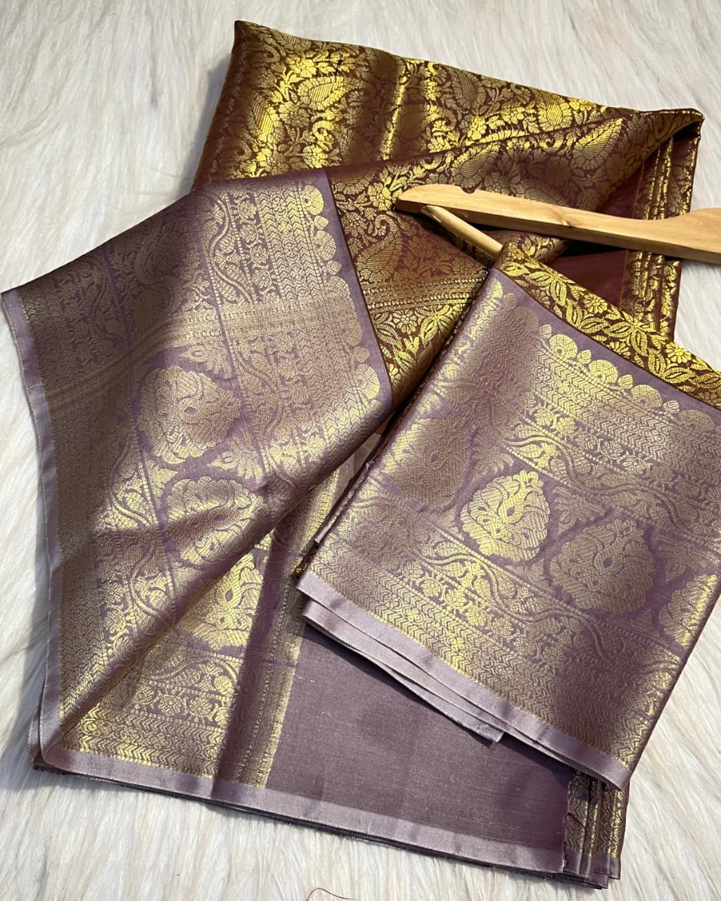 Rekha Ma’am Inspired – New Art Kanjivaram Silk Collection
